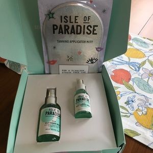 Isle of Paradise Medium glow set includes app Mitt